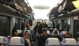 西安小火车爆料视频播放,揭秘百年历史老火车背后的故事