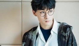 黄明昊娱乐圈吃瓜事件,揭秘明星背后的吃瓜真相