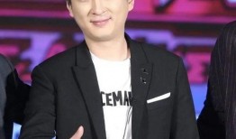 网红帅哥吃瓜图片头像高清,网红帅哥吃瓜瞬间，高清头像引热议