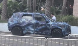 爆料比亚迪新车视频,颠覆传统，引领未来智能出行