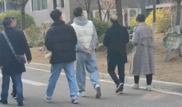 国产网红吃瓜黑料,揭秘国产网红背后的黑料风云